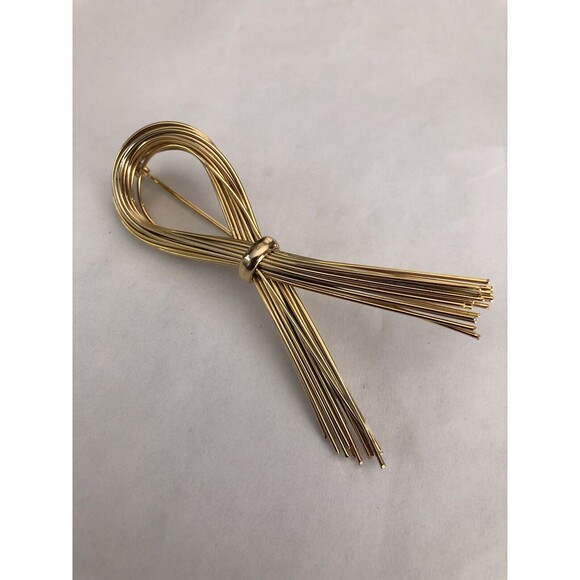 Estate Jewelry - STUNNING VINTAGE ESTATE GOLD TONE LOOP BOW  BROOCH!!!